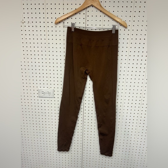 AUROLA Intensify 25'' Leggings Colors - Picture 3 of 4